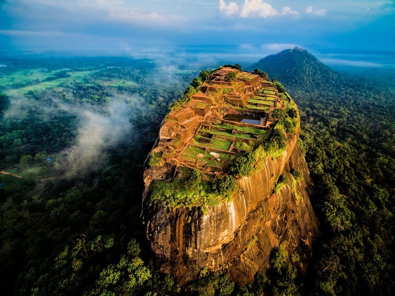 111543779Sigiriya_Main1