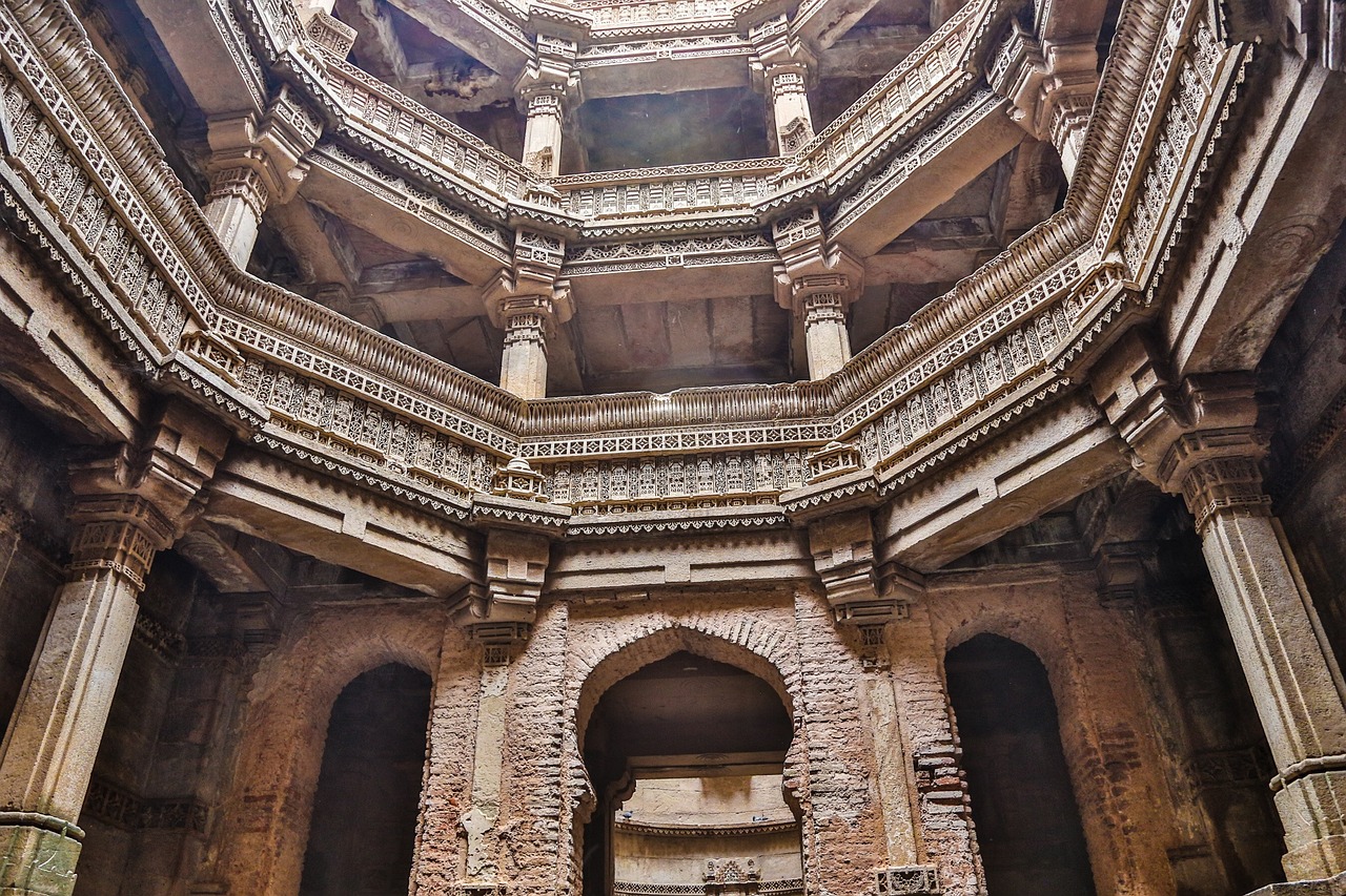adalaj-step-well-1514747_1280