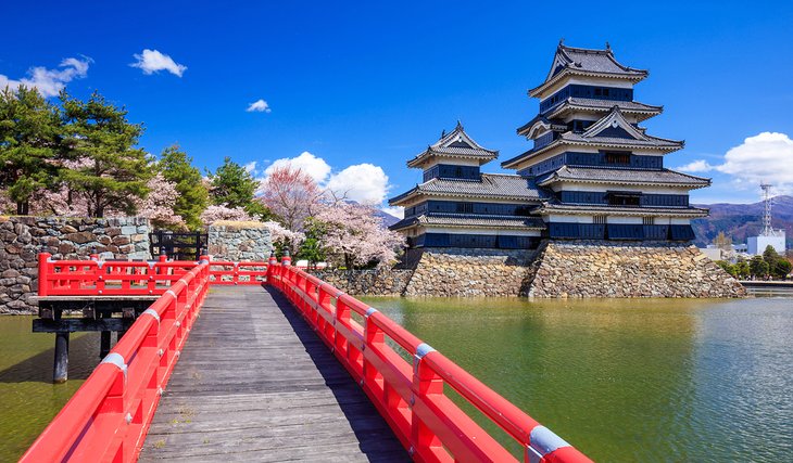 japan-top-attractions-matsumoto-castle